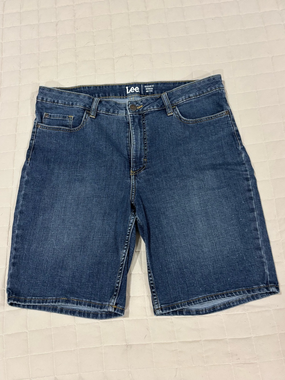 Lee Women’s Blue Denim Bermuda Shorts Regular Fit Mid Rise 16